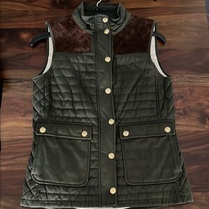 vineyard vines Olive Quilted Vest with Brown Accents
